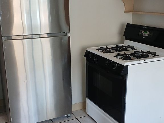 4th image of 5995 Ridge Rd APT 2