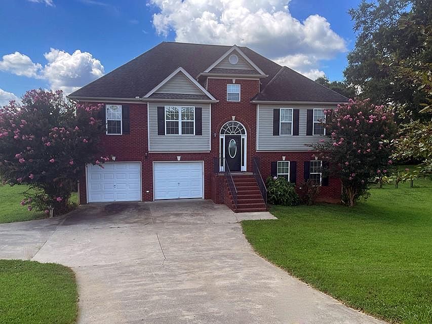 1st image of 160 Peach Blossom Ln SE