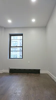 Rented by Metropolitan Equities | media 6