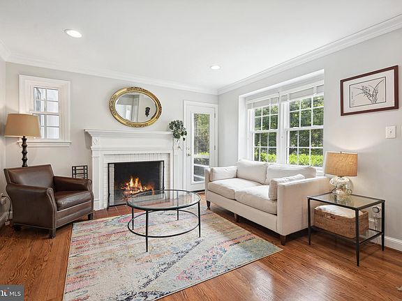 3rd image of 5209 Nahant St