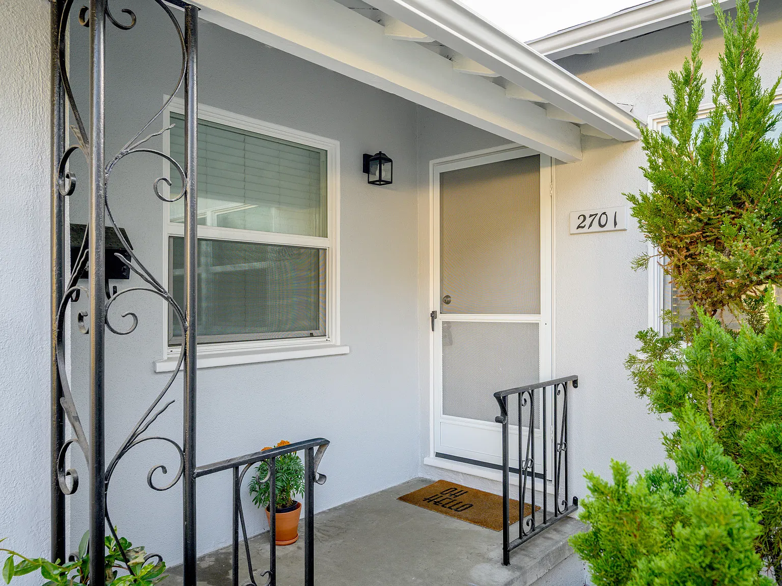 3 bed, 1.5 bath, 1394 sqft, $4,850 — Photo 2