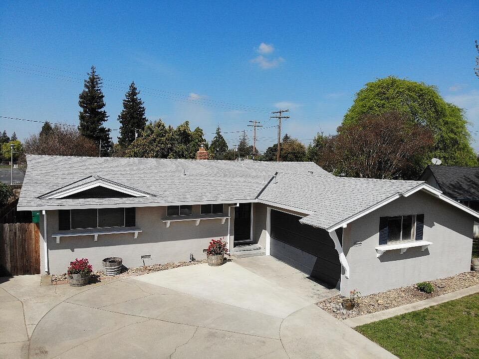 1st image of 831 Sylvia Dr