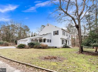 3 Chipping Woods Ct, Medford, NJ 08055