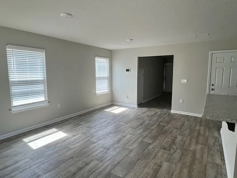 635 Earl Godwin Rd — Photo 2