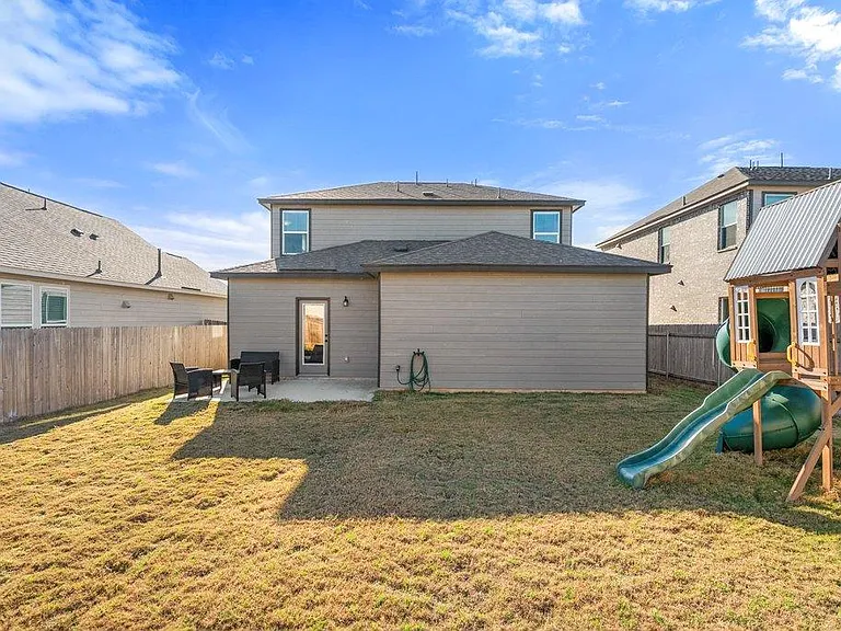 218 Summit Dr — Photo 31