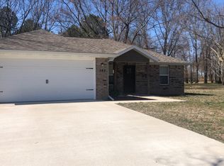 185 Western Heights Cir, Centerton, AR 72719