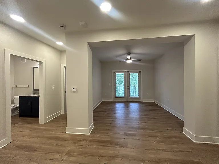The Crest at Oakwood — Photo 149
