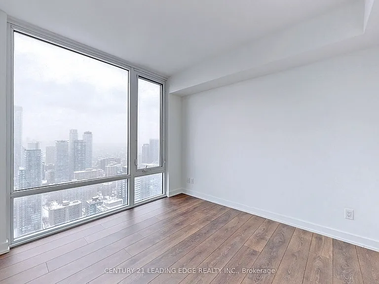501 Yonge St #5102 — Photo 10