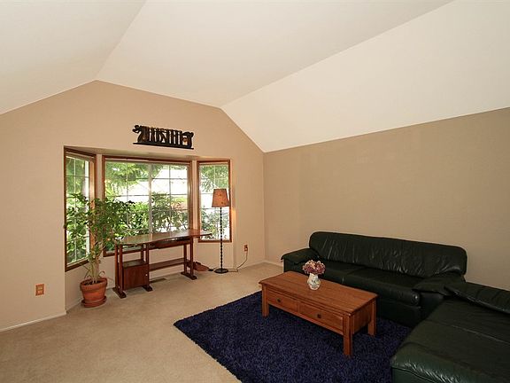 3rd image of 17807 NE 102nd Ct