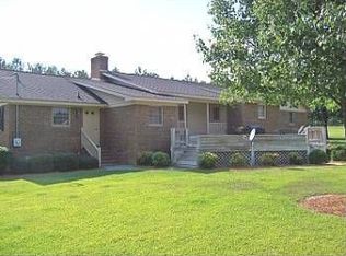 990 N Johnson Rd, Smithfield, NC 27577