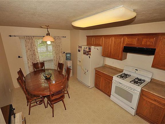 5th image of 11823 Gardner Park Ln