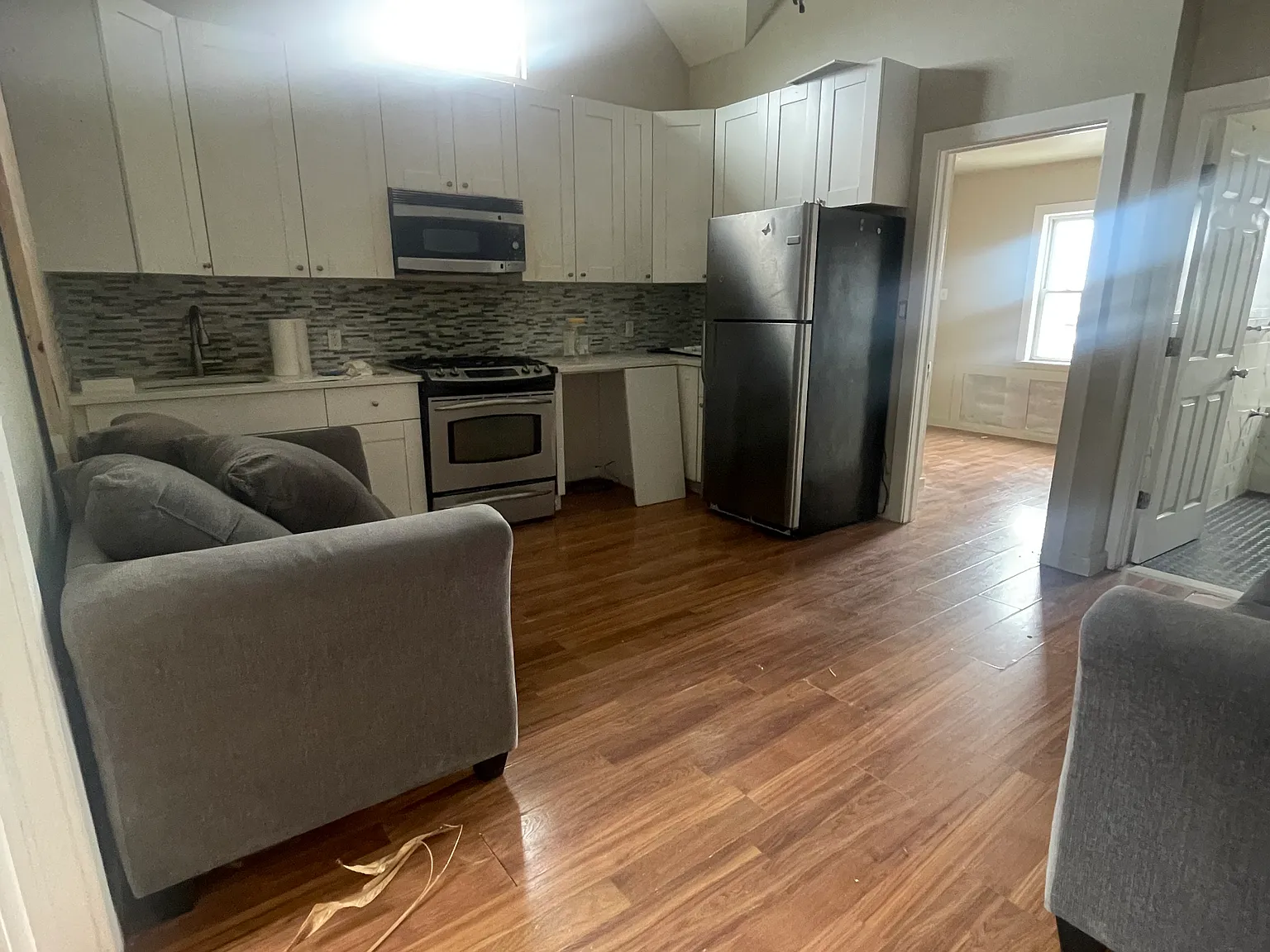 2 bed, 600 sqft, $2,500 — Photo 4