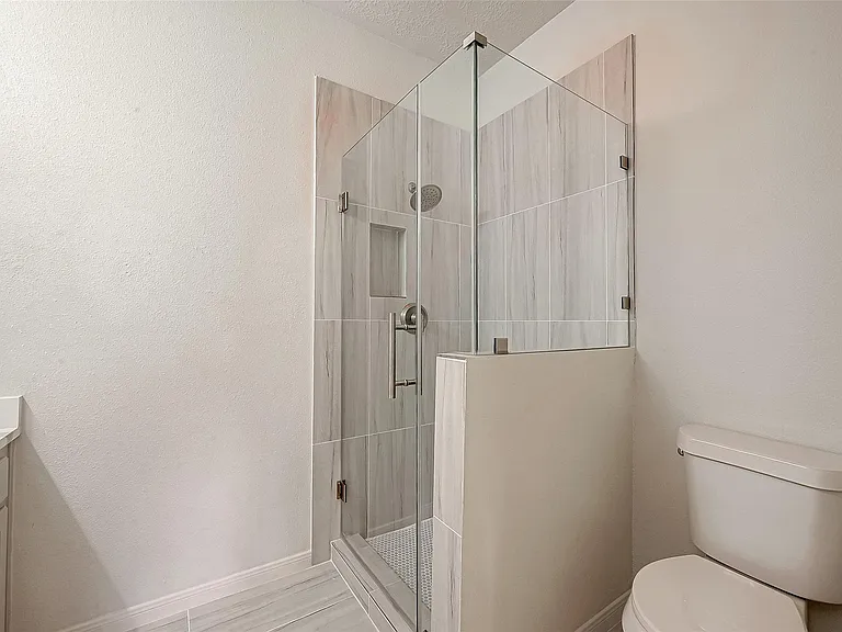 2150 Stacy Knl — Photo 39
