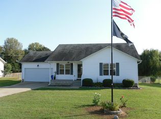10431 Bell Station Rd, Oak Grove, KY 42262