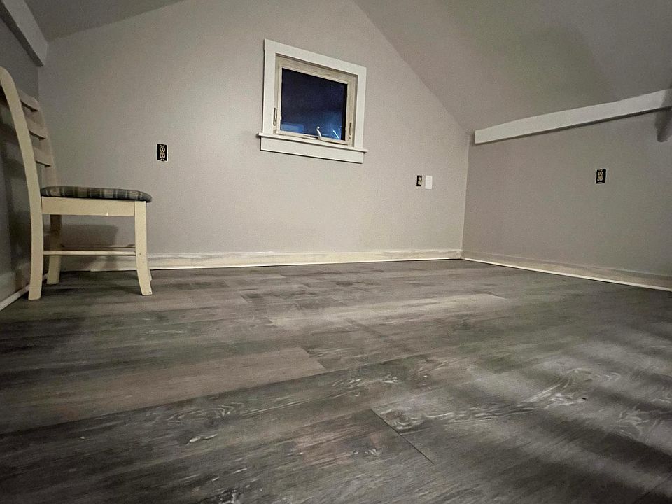 2nd image of 44 Franklin St #3