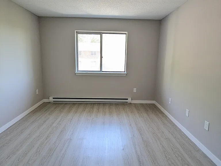 86 Sherman Ave #3 — Photo 7
