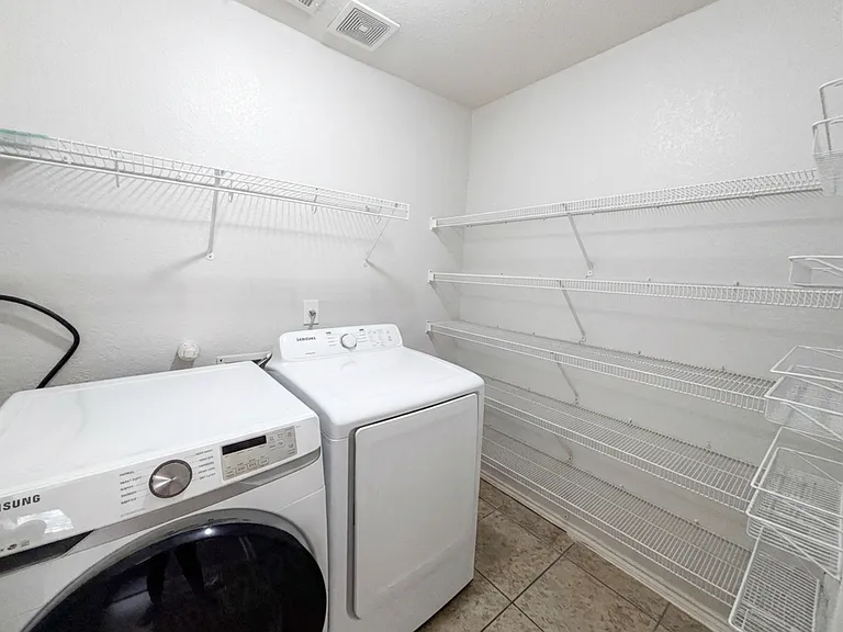 8610 Laguna Rio — Photo 12