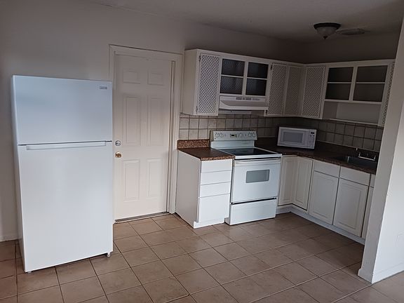 4th image of 2004 NW 27th St #1