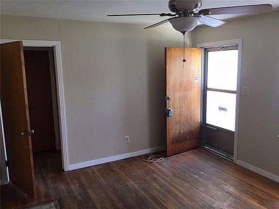 4th image of 1633 Fannin St