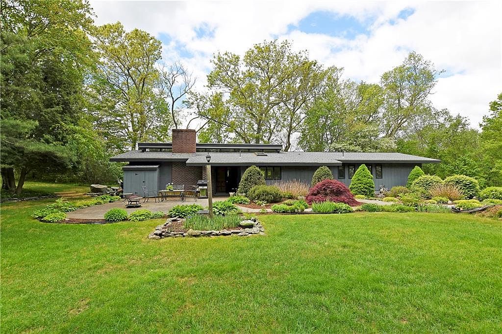 425 Read St, Seekonk, MA 02771 Zillow