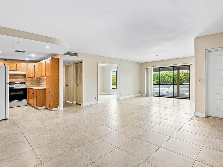 826 Sky Pine Way #D1 — Photo 5