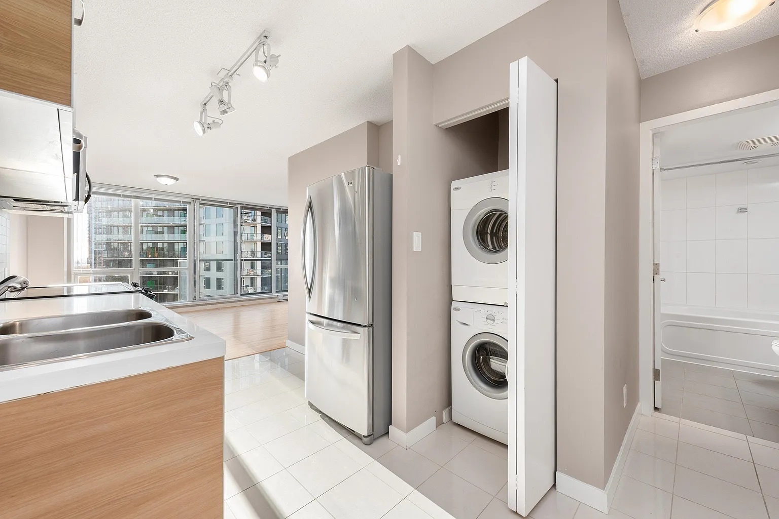 9981 Whalley Blvd #1805 photo 1