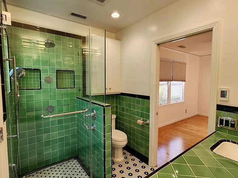 935 Swanston Dr — Photo 8