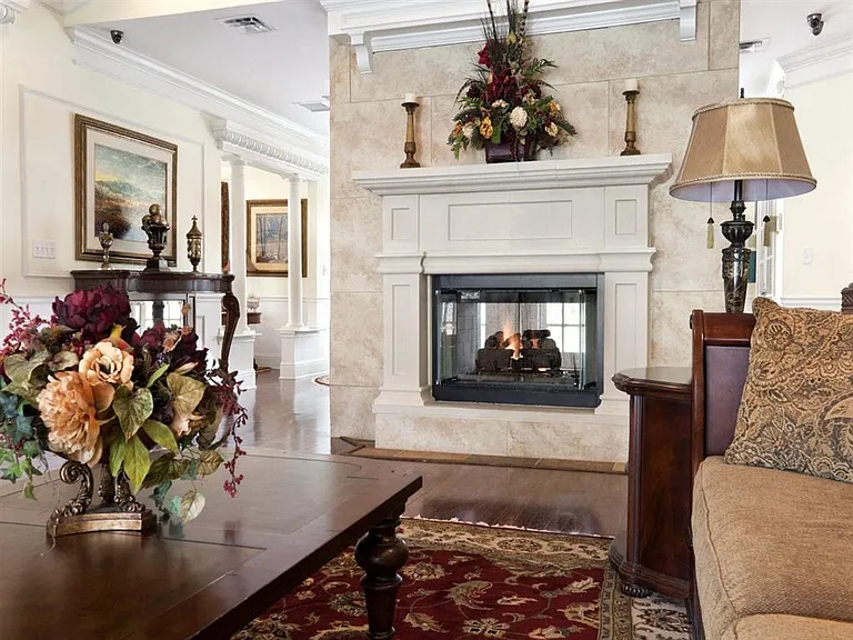 600 Spring Manor Cir — Photo 1