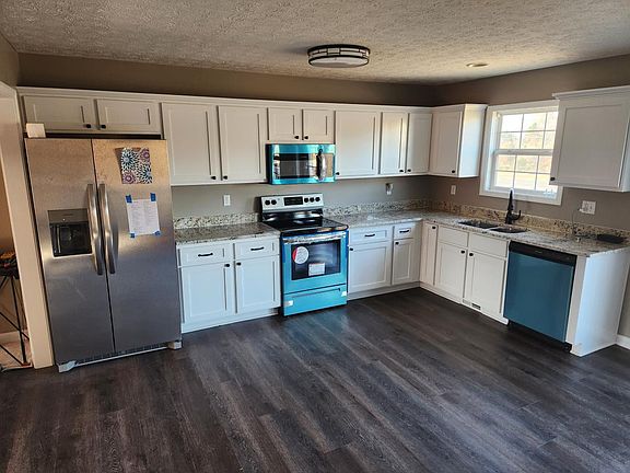 5th image of 123 Twin Lakes Dr