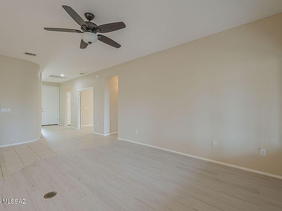 4th image of 2204 N Avenida Del Petalo