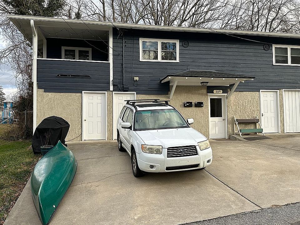 Duplex entrance and parking