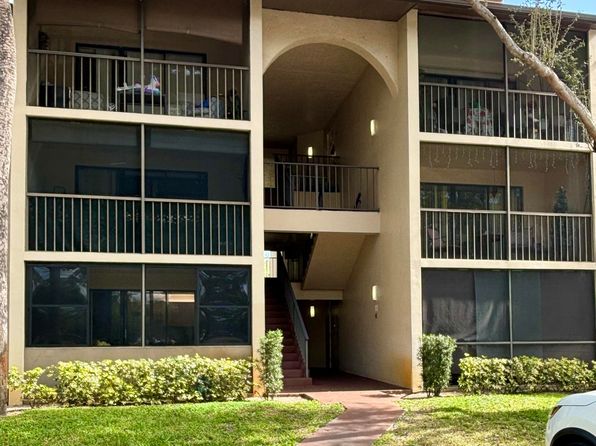 203 Foxtail Dr APT F1