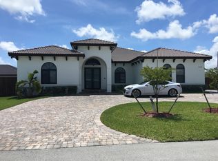 13170 SW 210th Ter, Miami, FL 33177