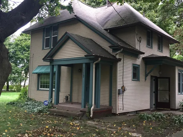 2213 Olmstead Rd, Kalamazoo, MI 49001