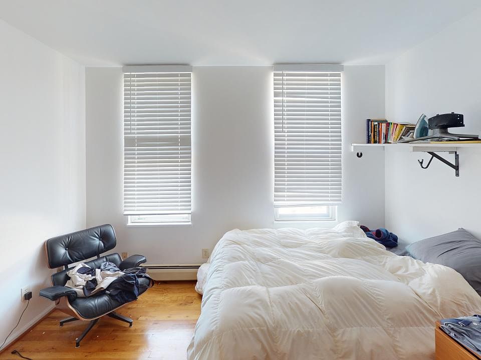 2nd image of 701 Adams St #7