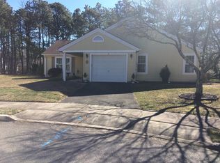 8 Hastings Ct, Forked River, NJ
