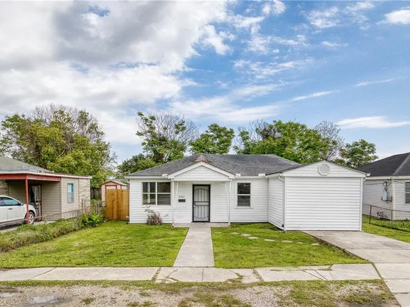 2321 Hero Dr, Gretna, LA 70053