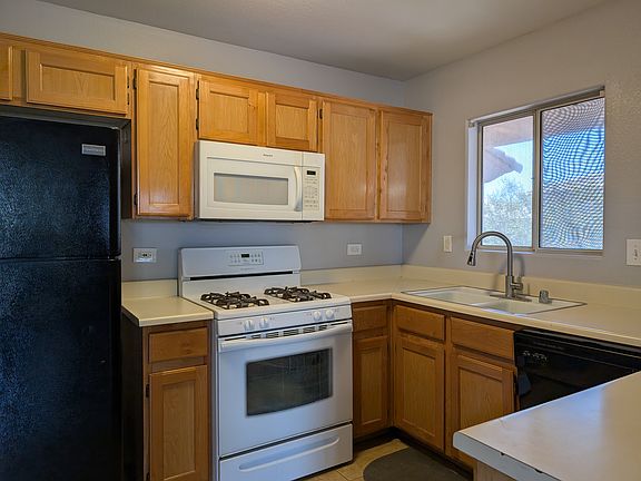 4th image of 4555 E Sahara Ave Unit 204