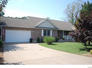 1119 Riverwoods Dr, Desloge, MO 63628