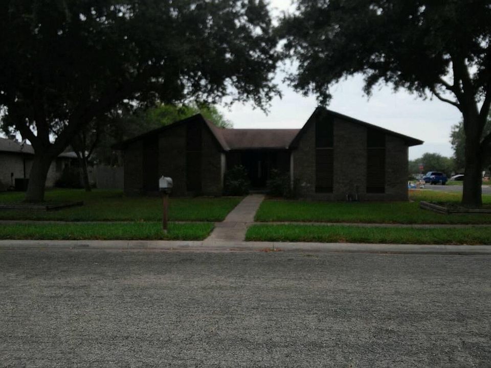 1st image of 2013 Saint Charles Dr