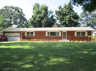 2761 E Normandy St, Springfield, MO 65804