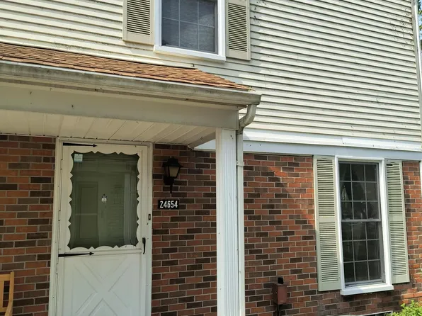 24654 Spring Ln, Harrison Township, MI 48045