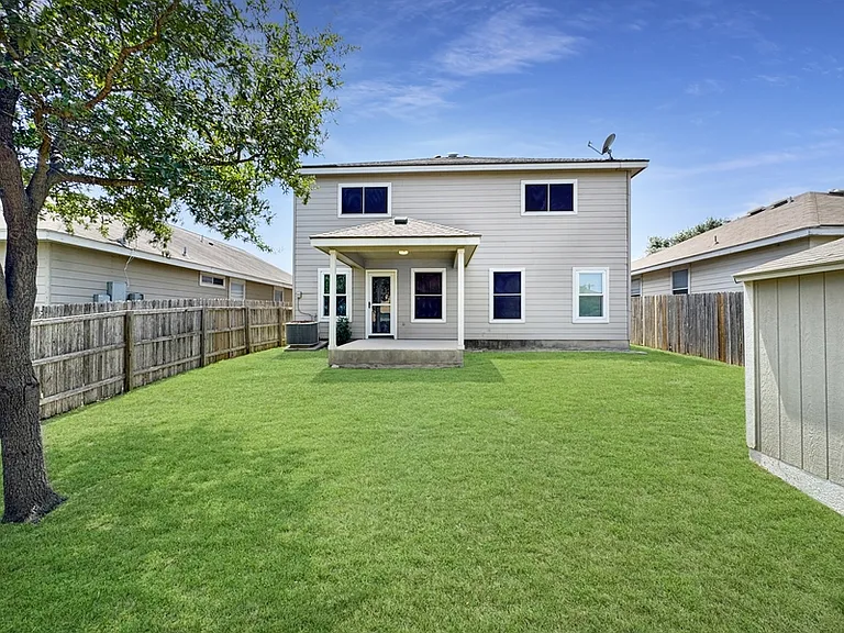 6910 Hallie Spirit — Photo 35