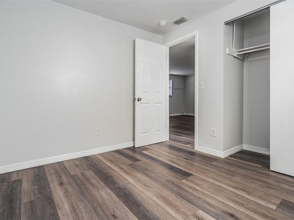 tampa-florida-82046667 picture