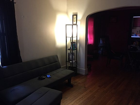 5th image of 2322 Emerson Ave