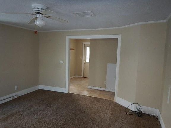 2nd image of 105 N Main St