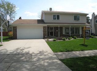 701 N Stark Dr, Palatine, IL 60074