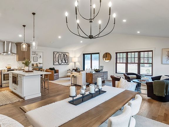 3rd image of 46 Sandwich Rd #7