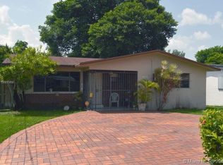 6902 SW 21st St, Miami, FL 33155