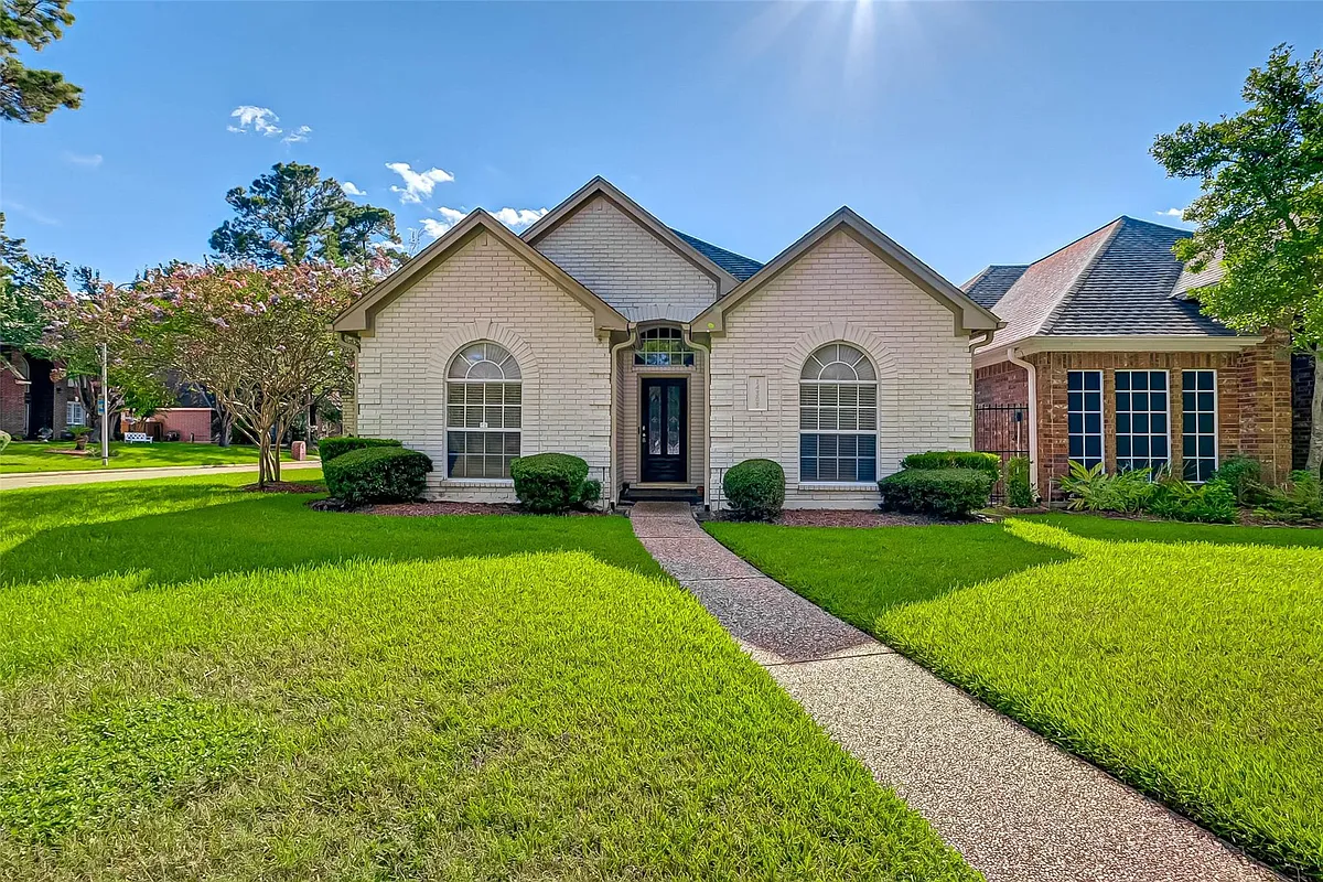 Building Photo - 14303 Reissen Ln